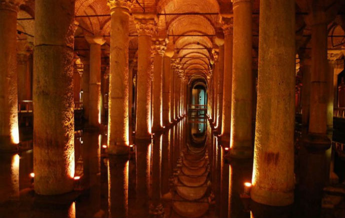 Uma atração escondida: Cisterna da Basílica