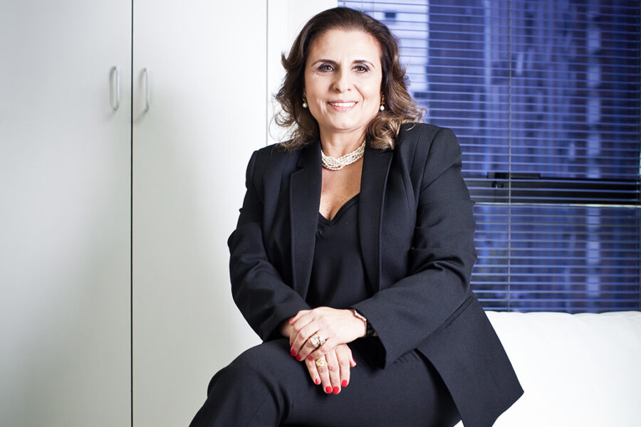 Heloisa Simão (Letícia Moreira)