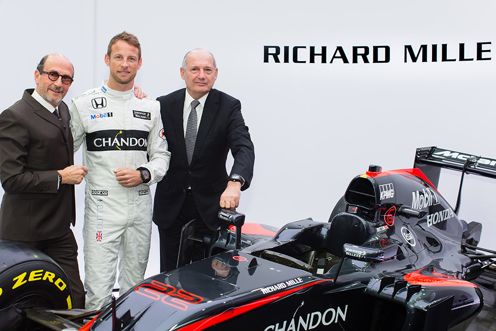 Richard Mille, Jenson Button e Ron Dennis (Divulgação)