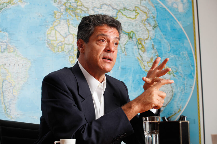 Roger Agnelli (Marcelo Spatafora)