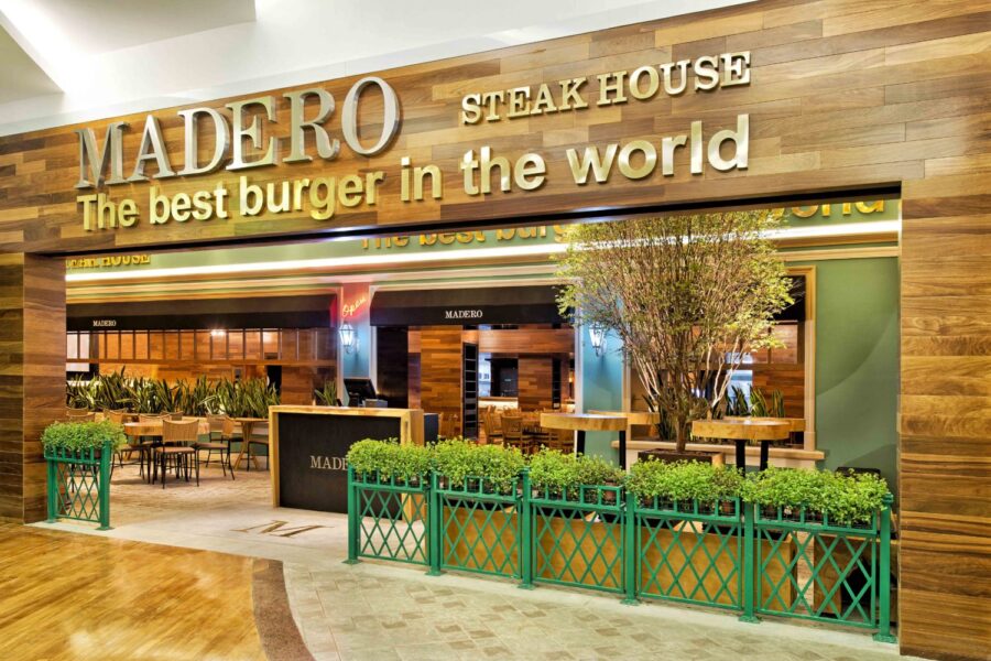 Fachada de um restaurante do Grupo Madero