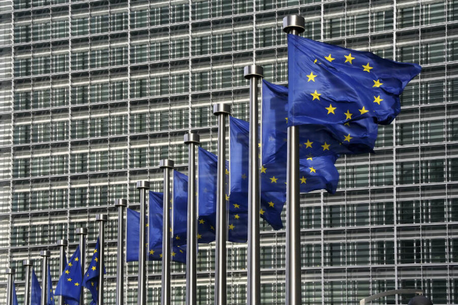 UE pode impor cota de filmes europeus a Netflix e Amazon (iStock)