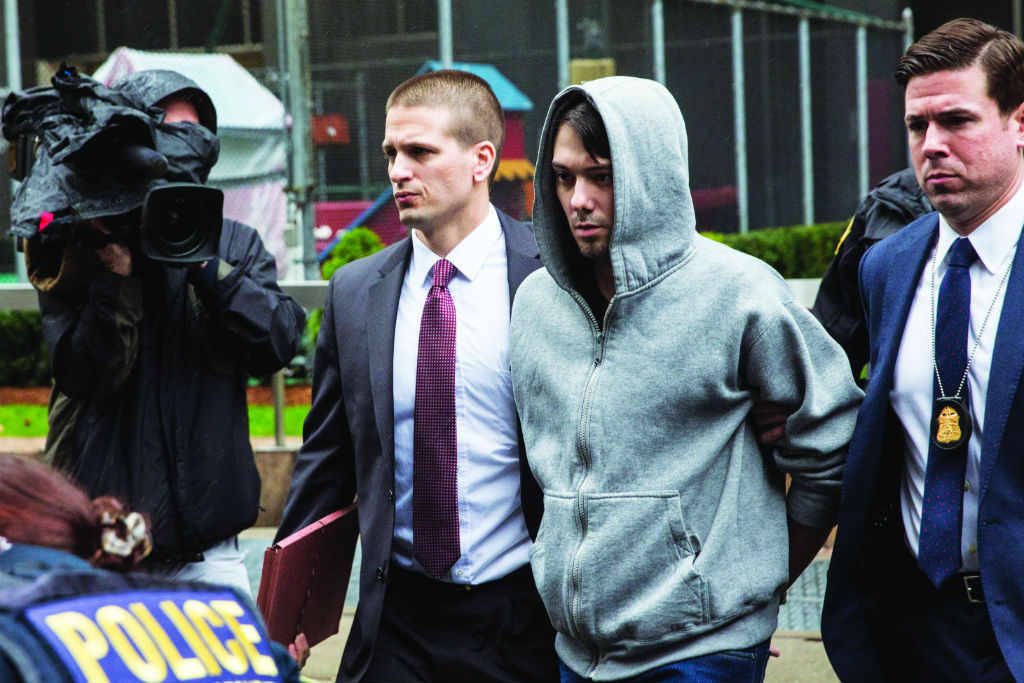 Fim da linha? Shkreli é preso em dezembro pelo FBI por fraudes e desvios em fundos (Getty Images)