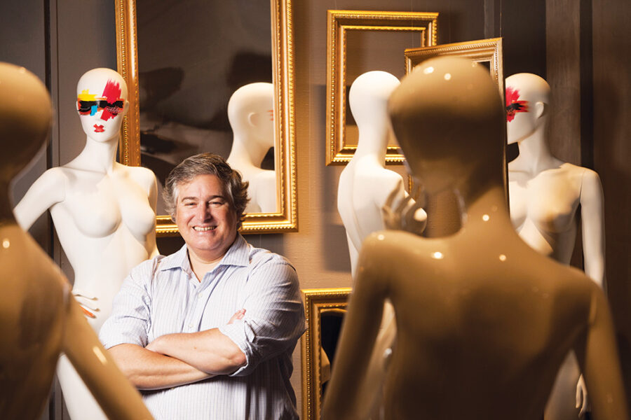 Expor Manequins é líder na fabricação de modelos de exposição no país (Carol Carquejeiro)