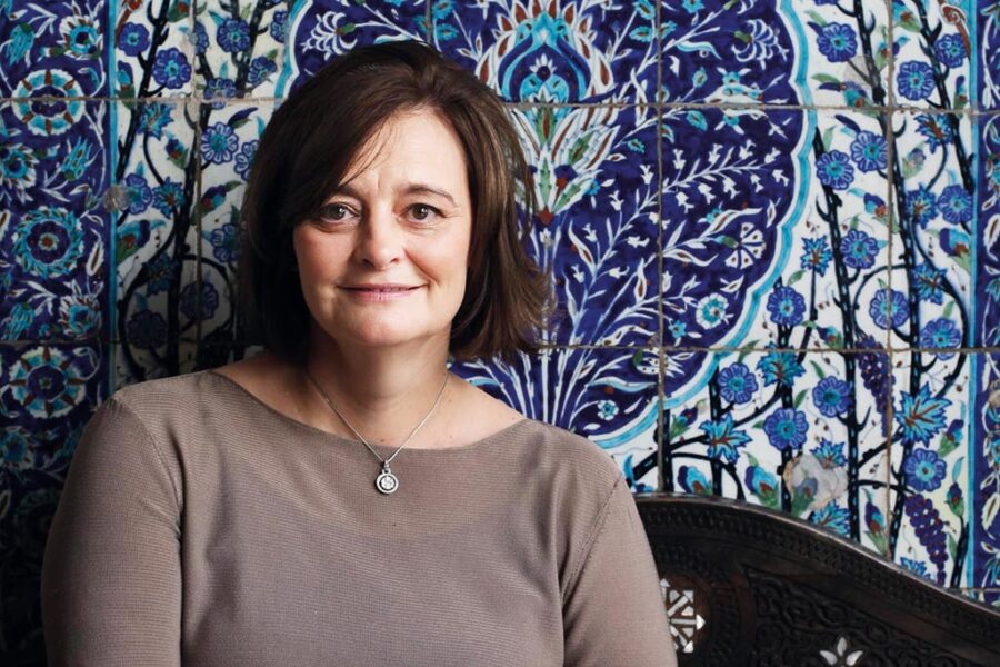 "A mulher não tem o mesmo acesso ao capital que o homem. O público feminino é tratado como investimento de risco", afirma Cherie-Blair (Divulgação)