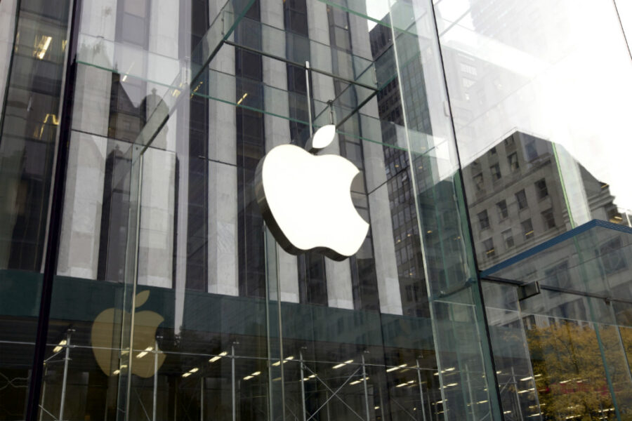 Apple 