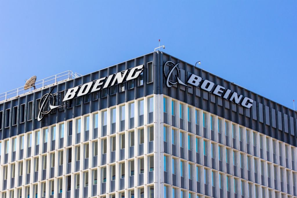 Boeing vai reduzir a produção de seu jato duplo 777 a cinco por mês até agosto de 2017 (iStock)