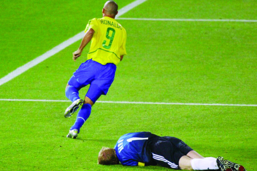 Ronaldo fracassou na Copa de 1998 para brilhar na final de Yokohama, no Japão, quatro anos depois (Getty Images)