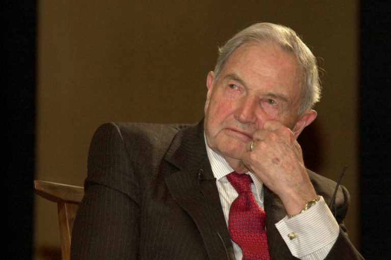 Bilionário mais velho do mundo, David Rockefeller completa cem anos -  12/06/2015 - UOL Economia