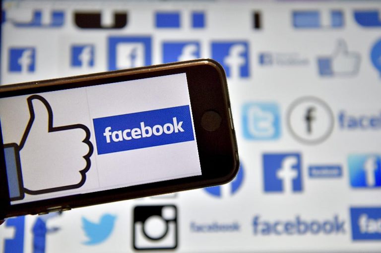 Rede social também pretende adicionar sete novas “reações” ao aplicativo de mensagens 