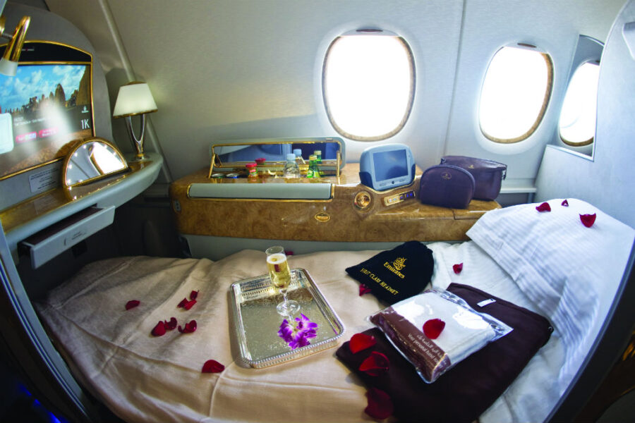 Interior da suíte da primeira classe (Divulgação)