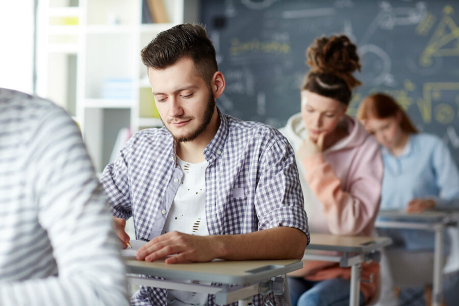 Lucro da Estácio sobe 62% no 1º trimestre (iStock)