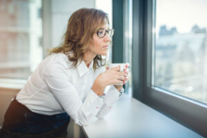 10 dicas para lidar com a raiva no trabalho - iStock