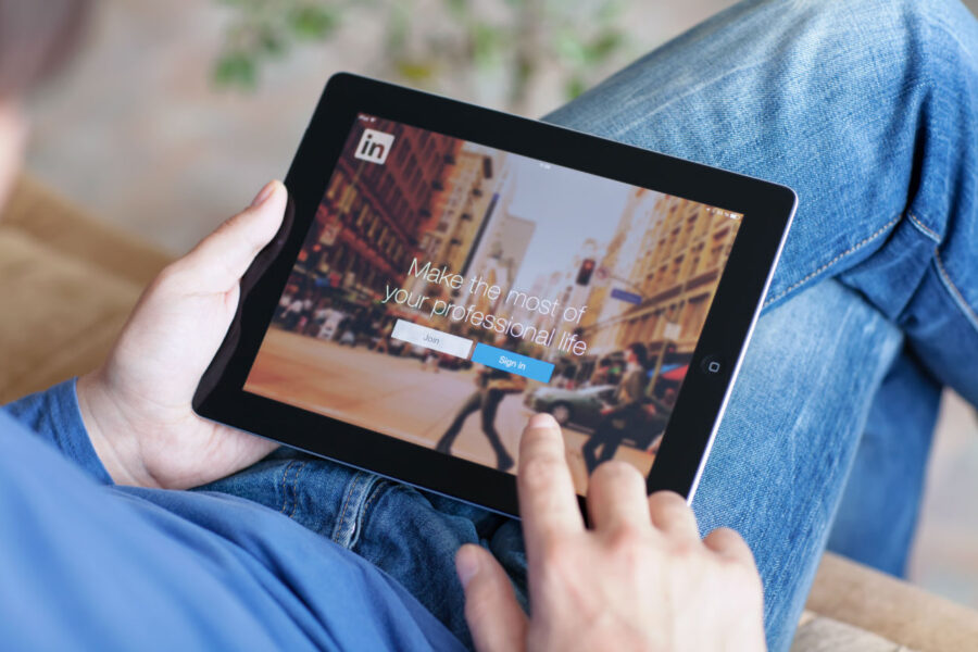 Reconhecimento facial do LinkedIn pode expor usuário - iStock