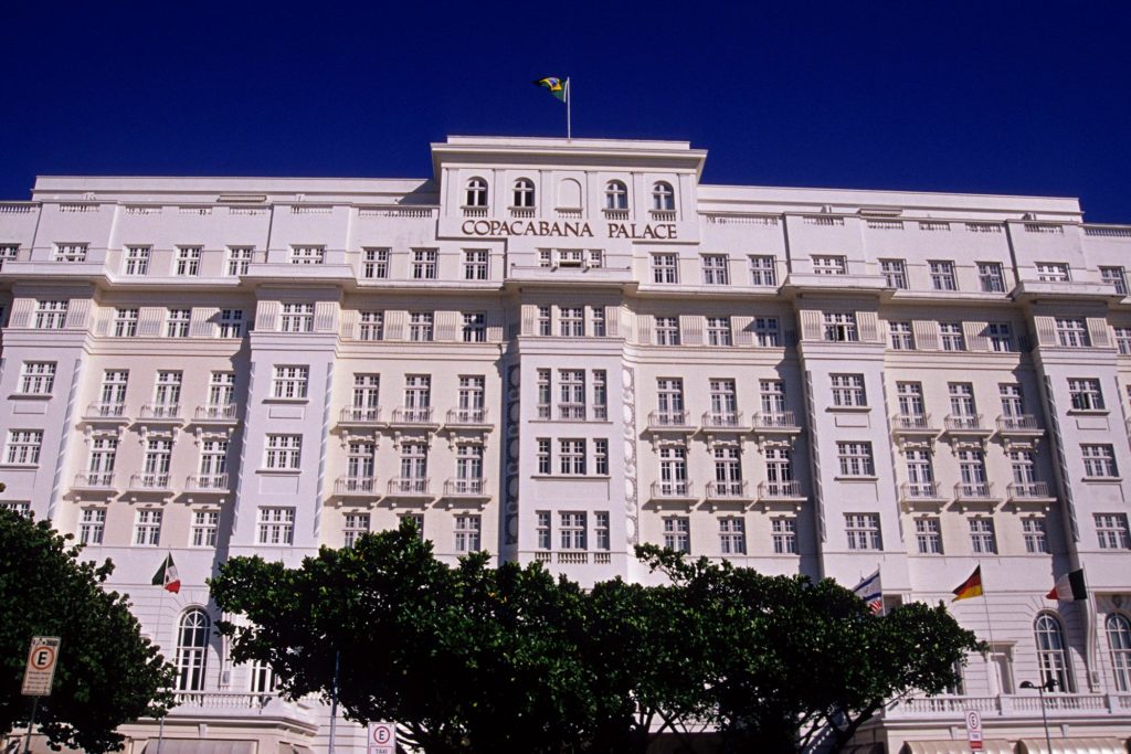Dono Da Louis Vuitton Compra Copacabana Palace