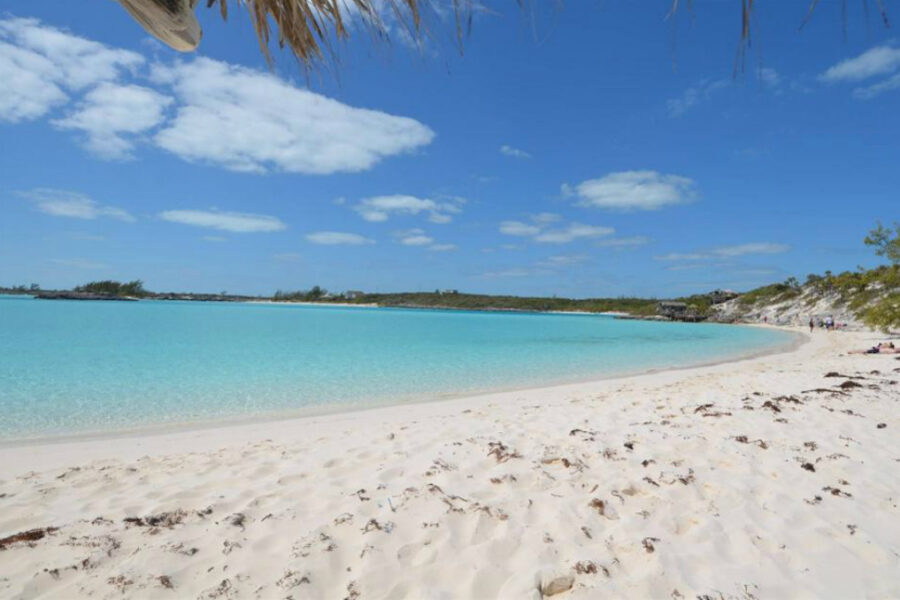 Ilha privada do Fyre Festival está a venda por US$11,8 milhões Reprodução/Forbes