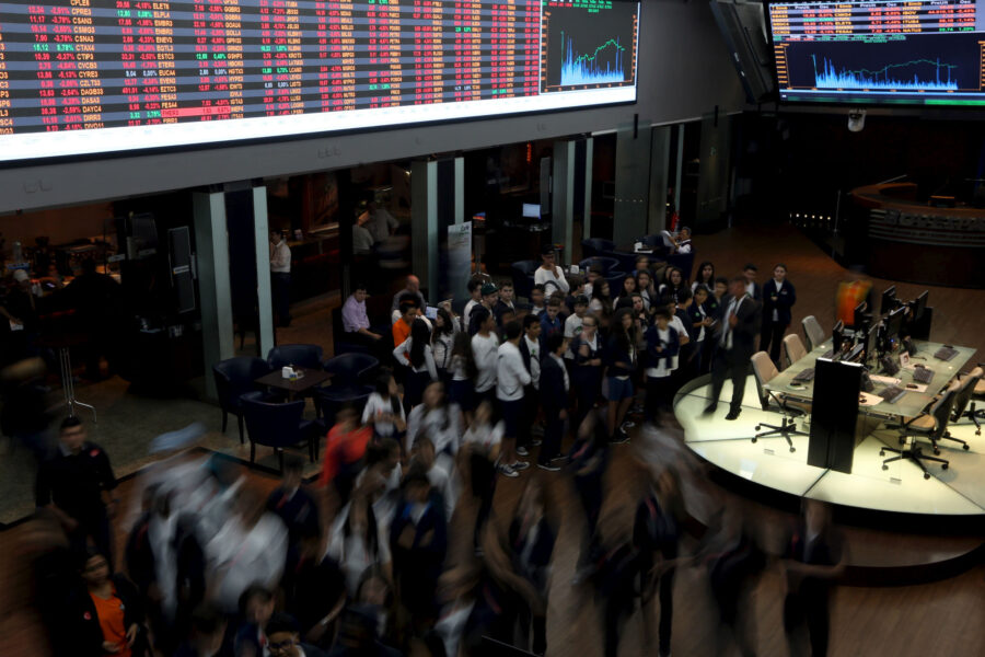 Paulo Whitaker/Reuters