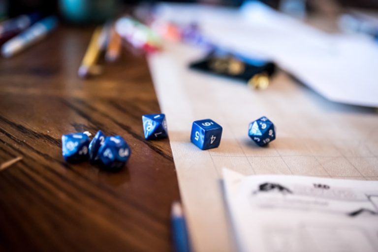 Aprenda regras de storytelling com o jogo Dungeons & Dragons