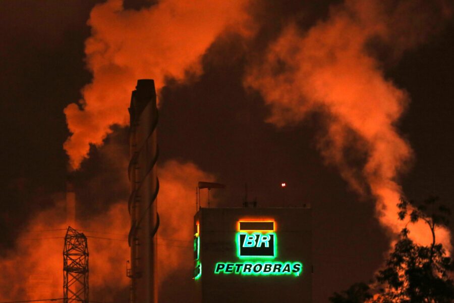 Paulo Whitaker/Reuters