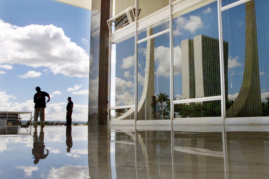 Gregg Newton/Reuters