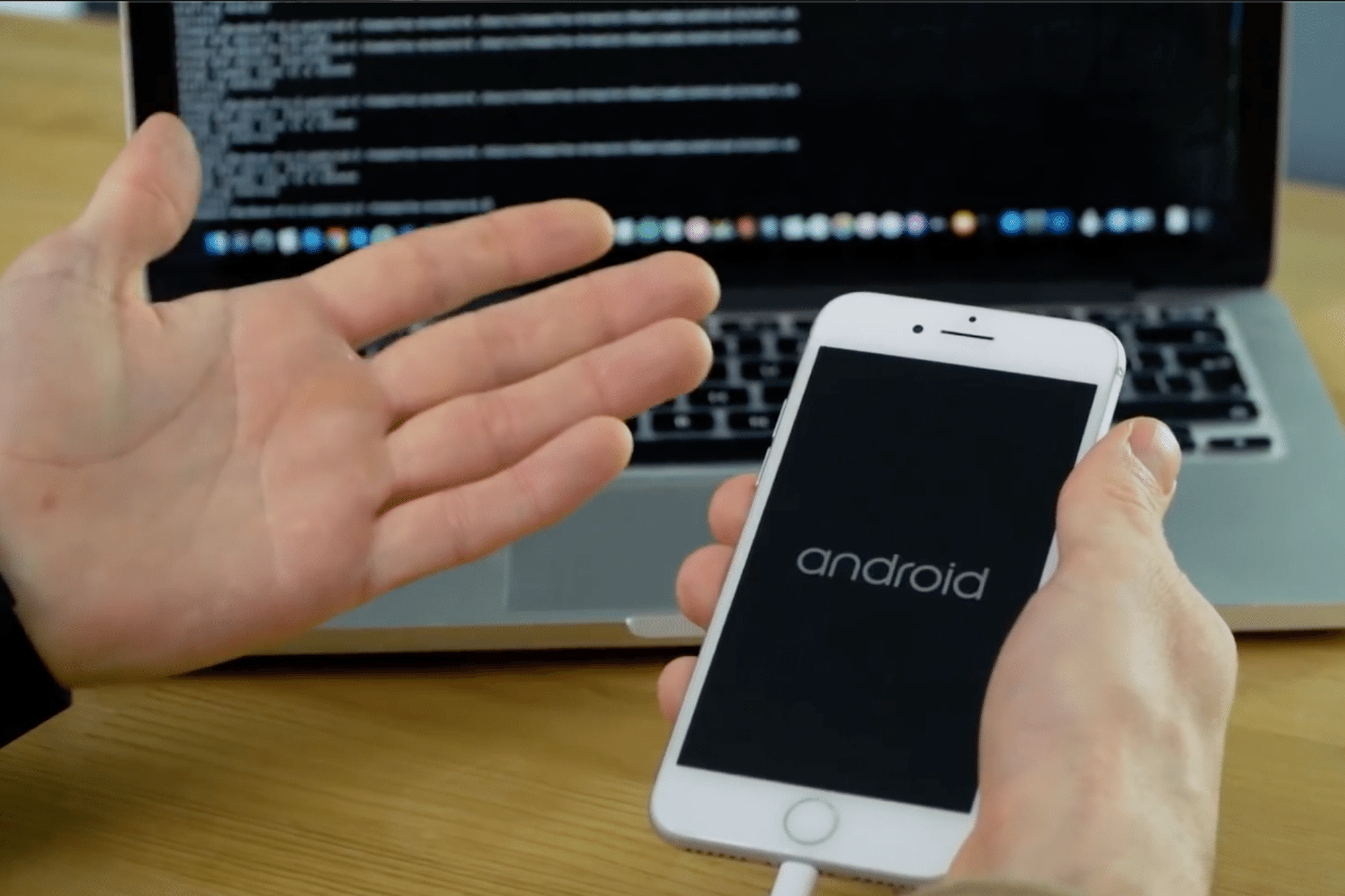 Como fazer seu iPhone rodar Android - Forbes