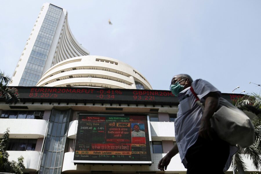 Francis Mascarenhas/Reuters