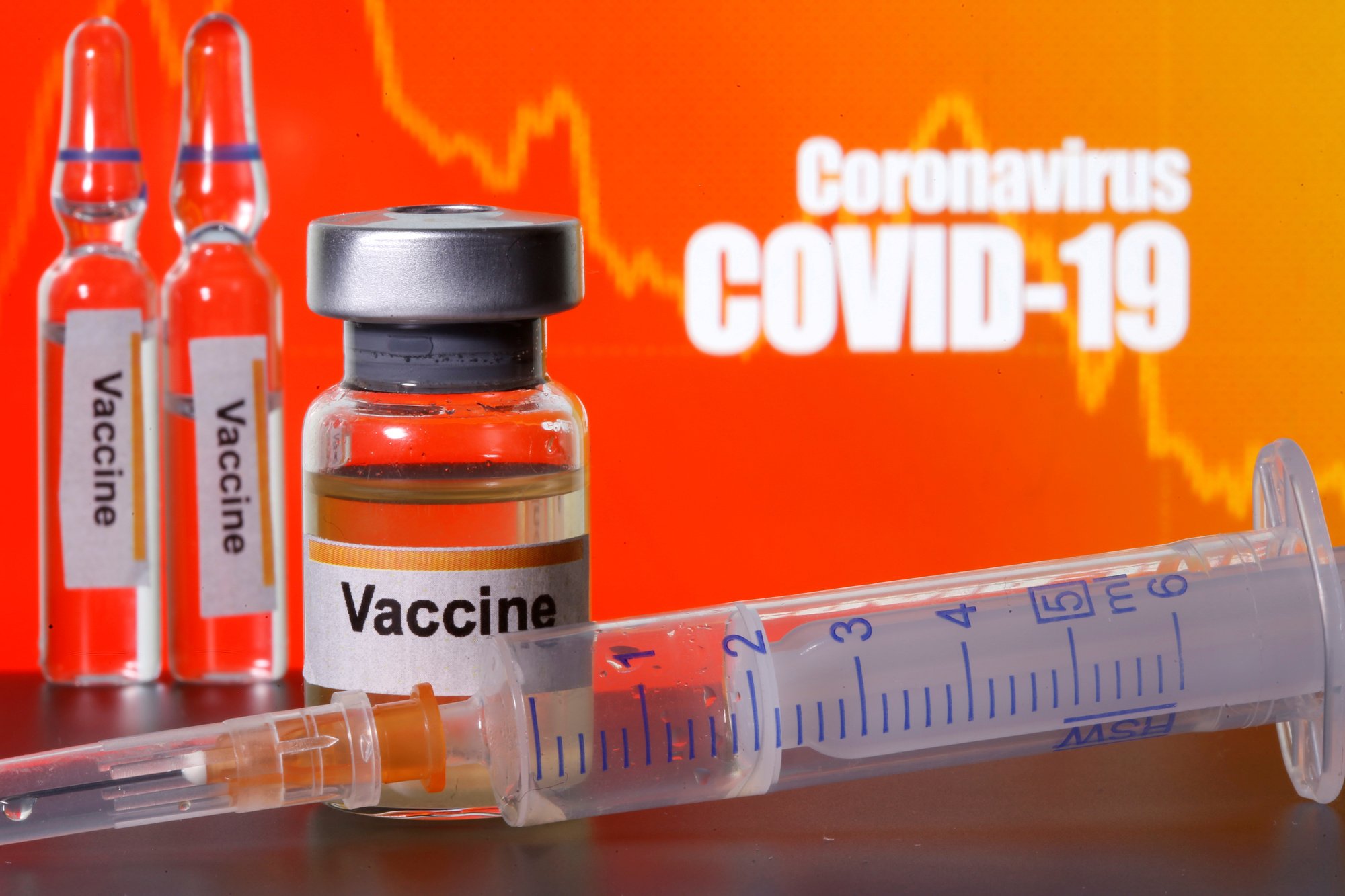 AstraZeneca fecha primeiro acordo de vacina para Covid-19 com empresa