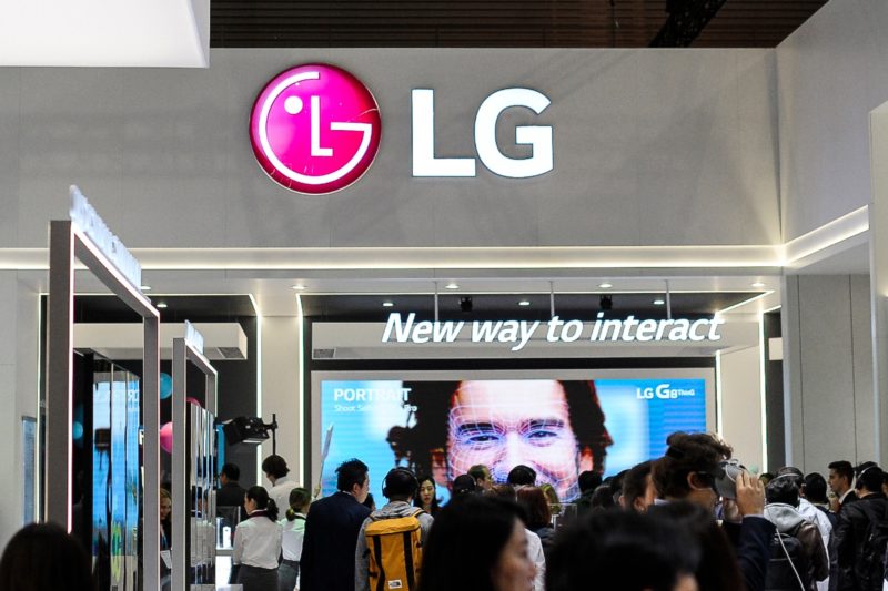5. LG

Segmento: Semicondutores, eletrônicos, engenharia elétrica, tecnologia de hardware e equipamentos
Ano de fundação: 1947
País: Coreia do Sul
CEO: Koo Kwang-mo 
Sede: Seul, Coreia do Sul
Valor de mercado: US$ 8,9 bilhões
