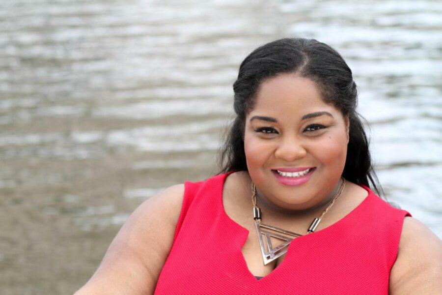 Amber Aziza/Reprodução/Forbes