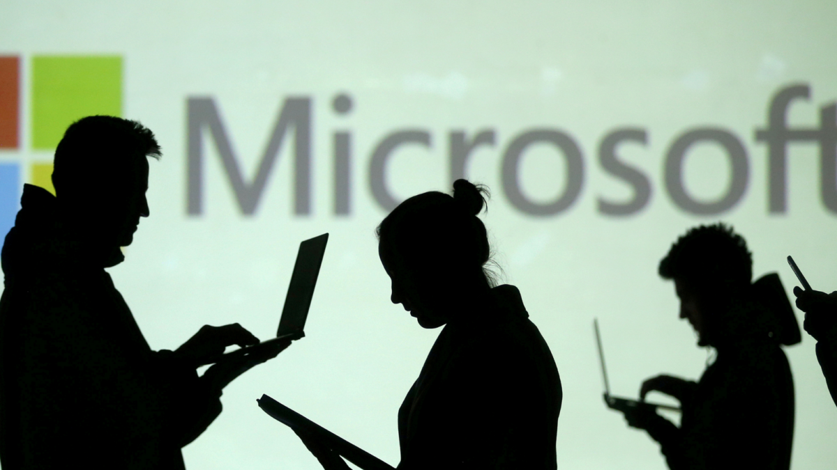 Microsoft investe em programa de requalificação profissional do LinkedIn