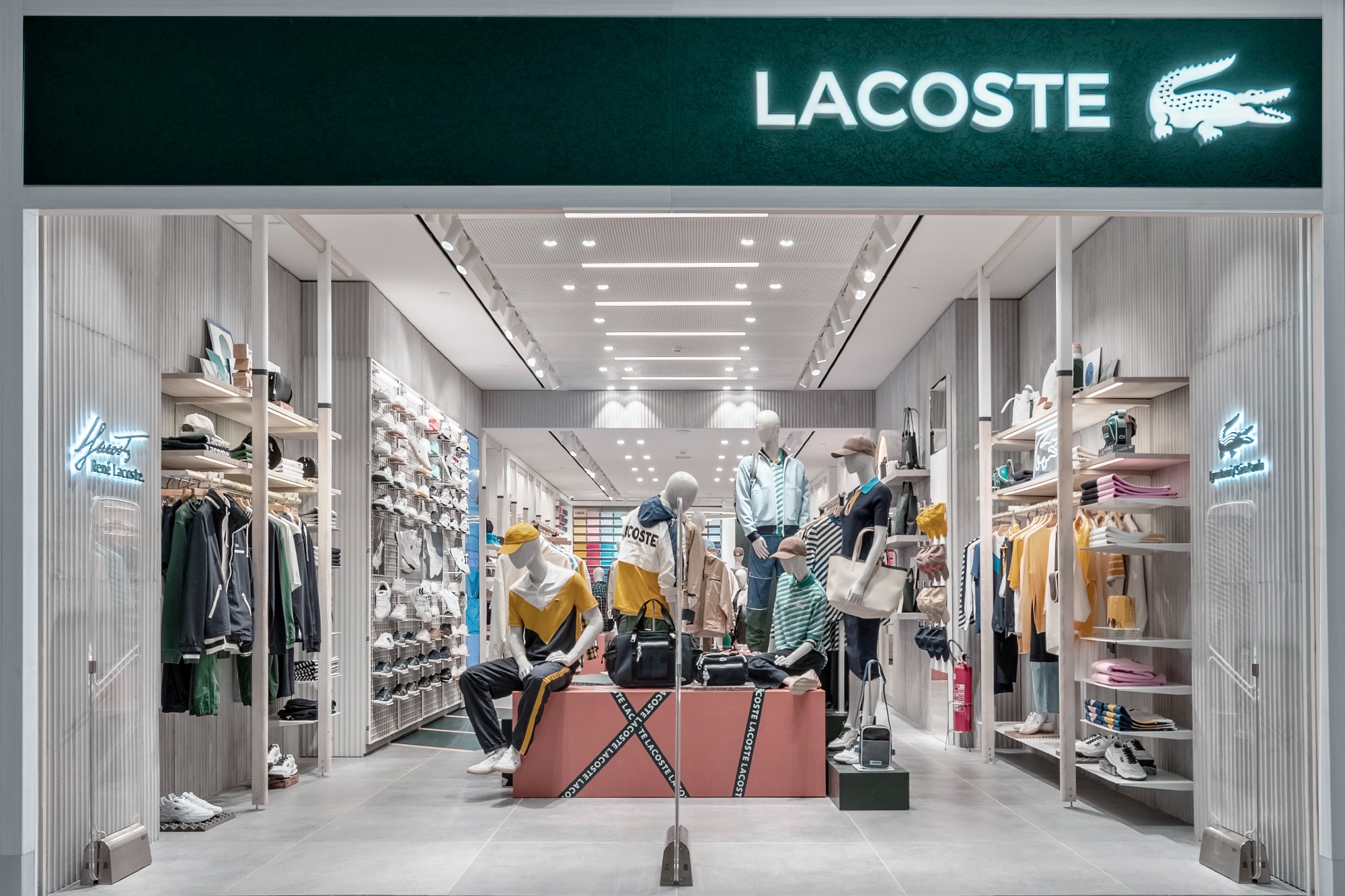 Lacoste inaugura primeira loja conceito da no Iguatemi São Paulo Forbes