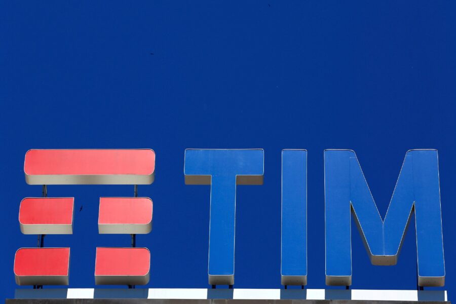 Stefano Rellandini/Reuters