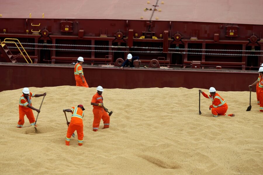 Paulo Whitaker/Reuters