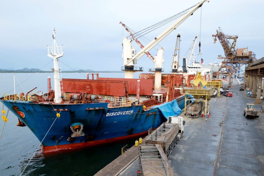 Exportação brasileira para a China em navio