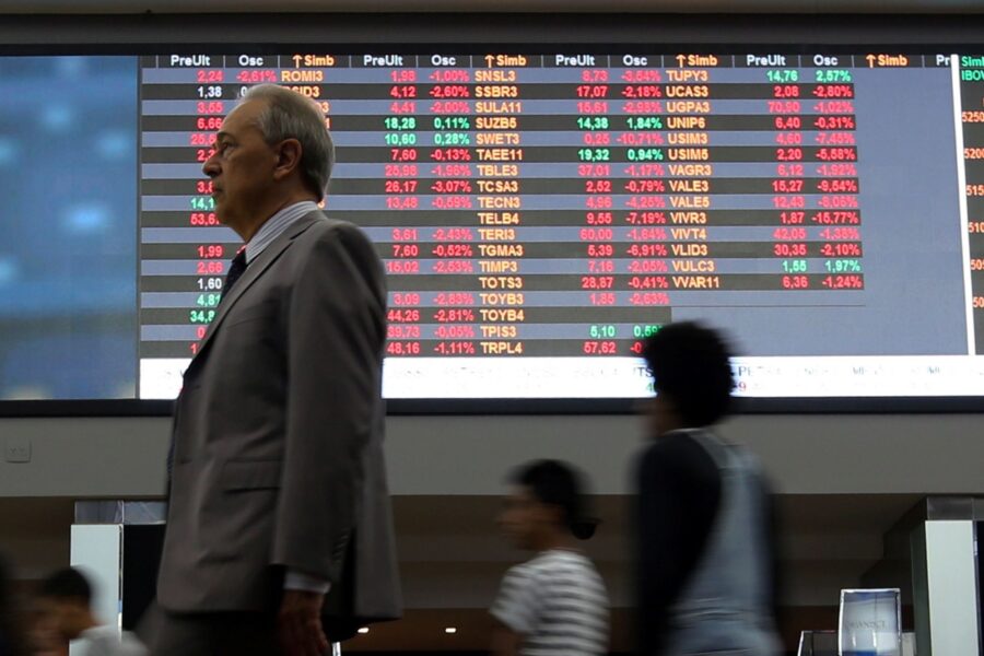 Paulo Whitaker/Reuters