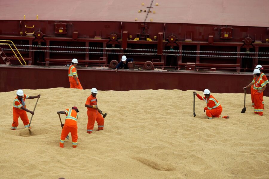 Paulo Whitaker/Reuters