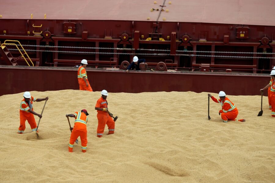 Paulo Whitaker/Reuters