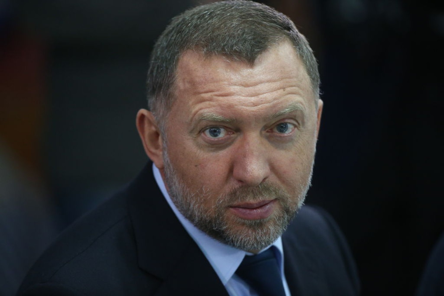 Crise na Ucrânia diminui poder de bilionários russos no futebol