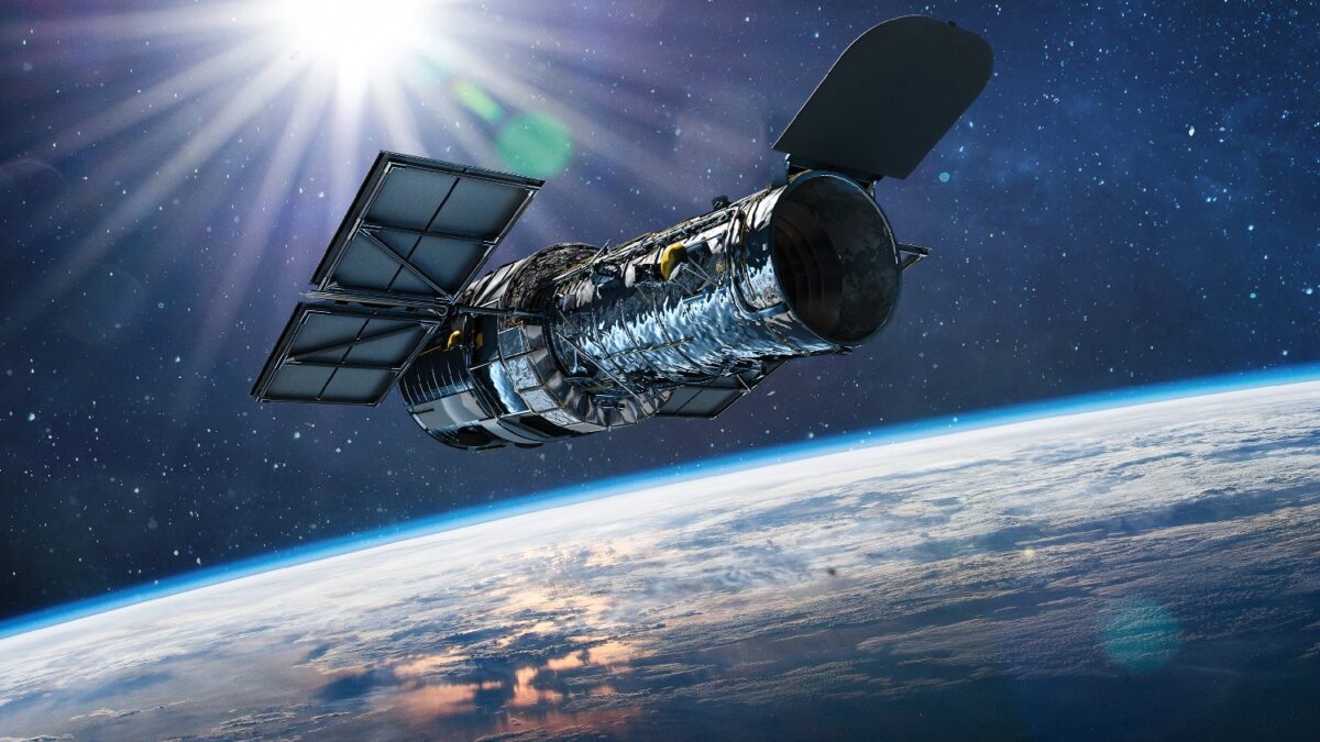 Tech-Telescopio-Hubble-Espaco-