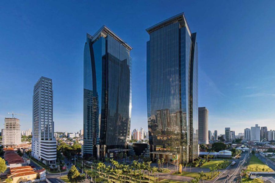 Prédios da construtora Eztec