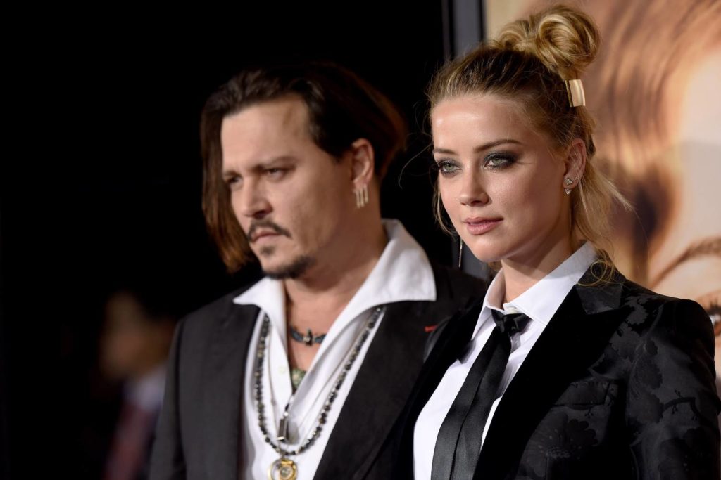 Johnny Depp assina com a Dior em meio à polêmica com Amber Heard
