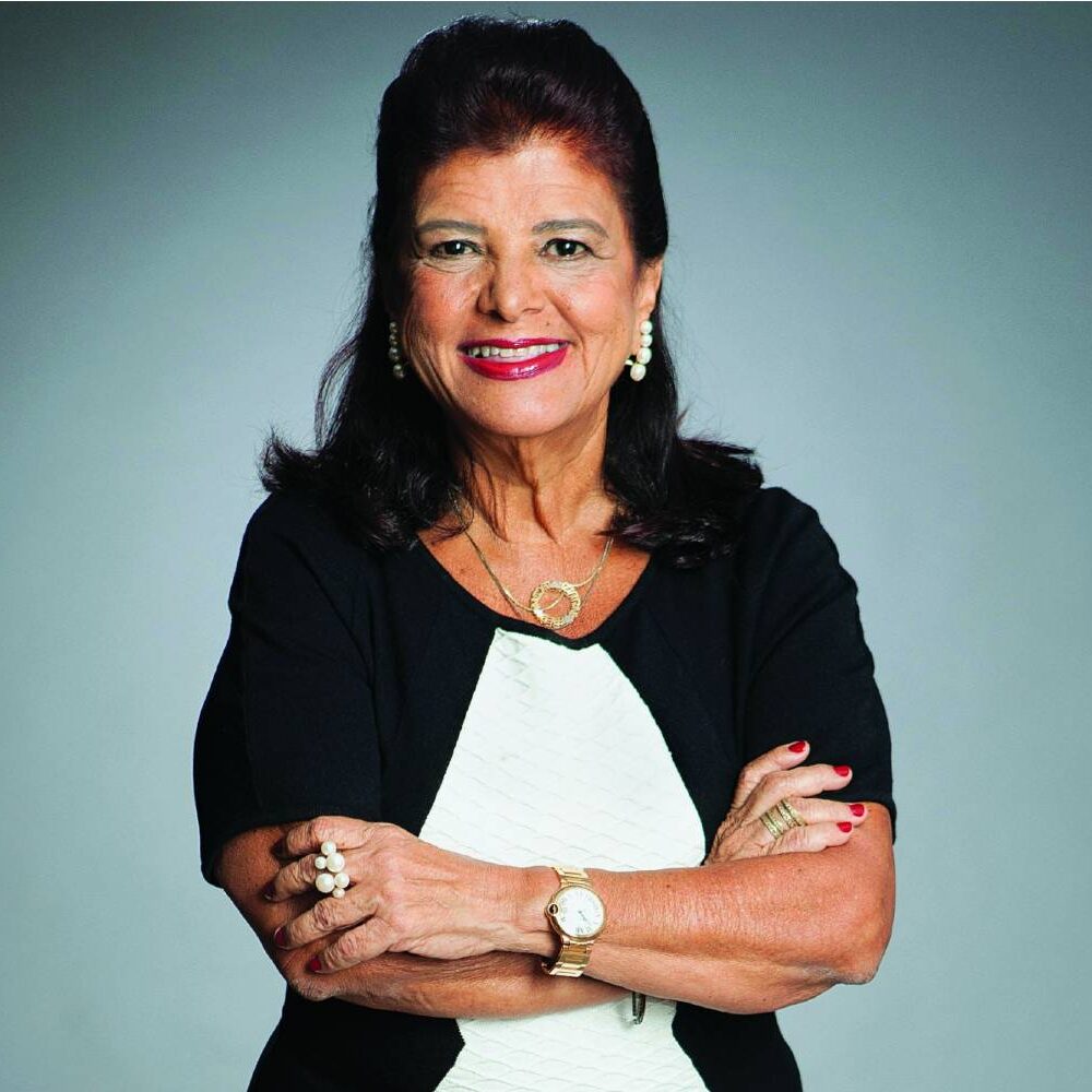 Luiza Helena Trajano recebe prêmio de Personalidade do Ano em Nova