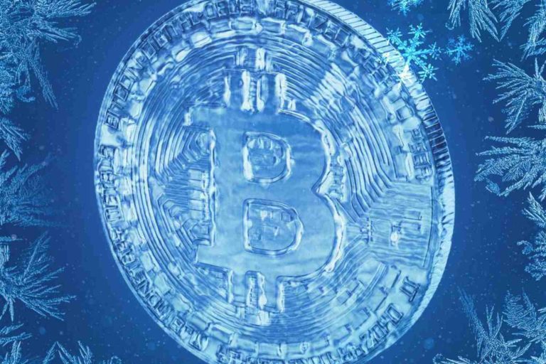 Imagem ilustrativa de um bitcoin congelado.