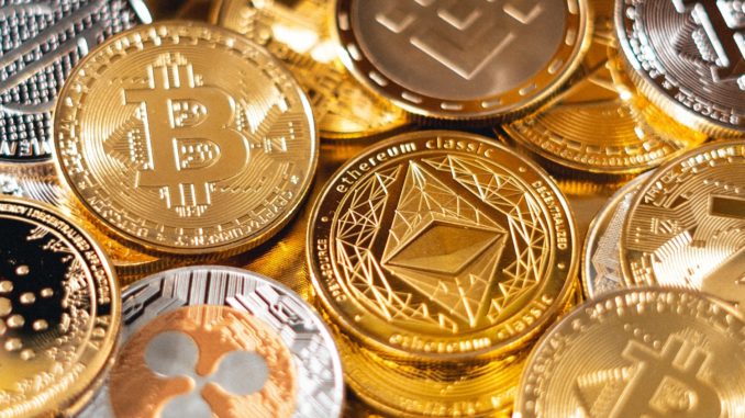 Criptomoedas - Foto: Art Rachen/Unsplash