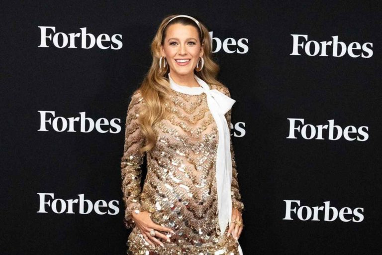 A atriz e empreendedora Blake Lively no Forbes Power Women's Summit 2022