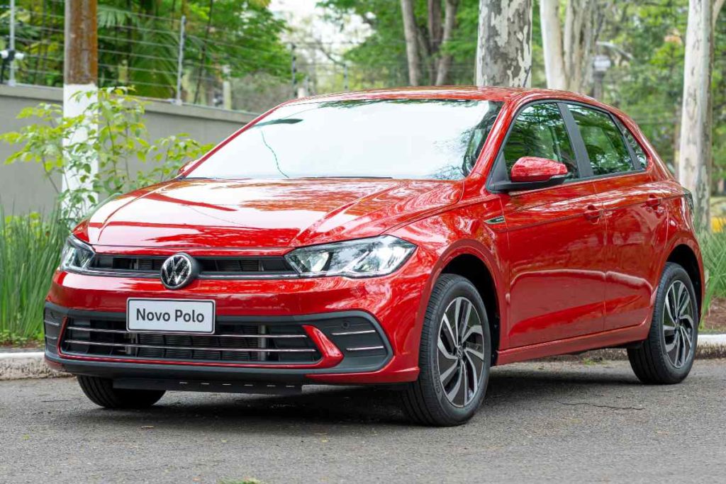 VOLKSWAGEN NOVO POLO, NOVO POLO MPI A PARTIR DE R$ 81.990 TAXA 0,99% EM  48X