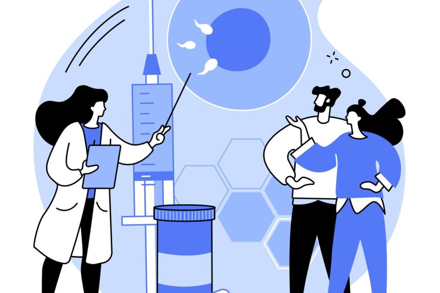 Um homem e uma mulher observam um óvulo com espermatozoides com a indicação de uma médica em tratamento de fertilidade