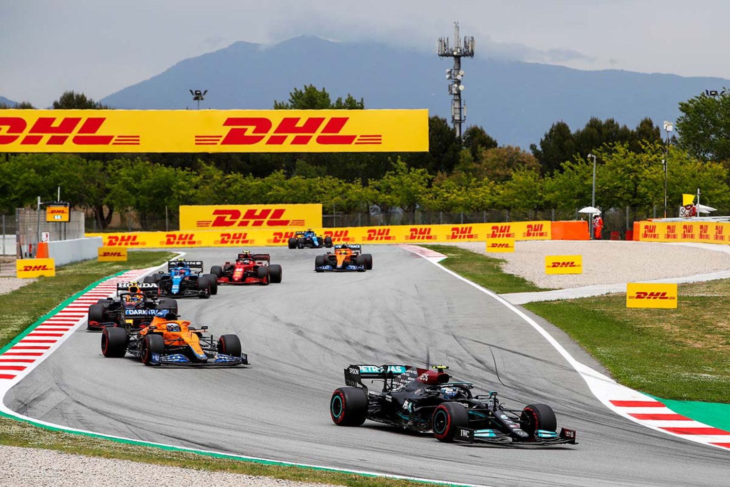 Com apoio da DHL, F1 fará corrida verde no GP do Brasil - Forbes