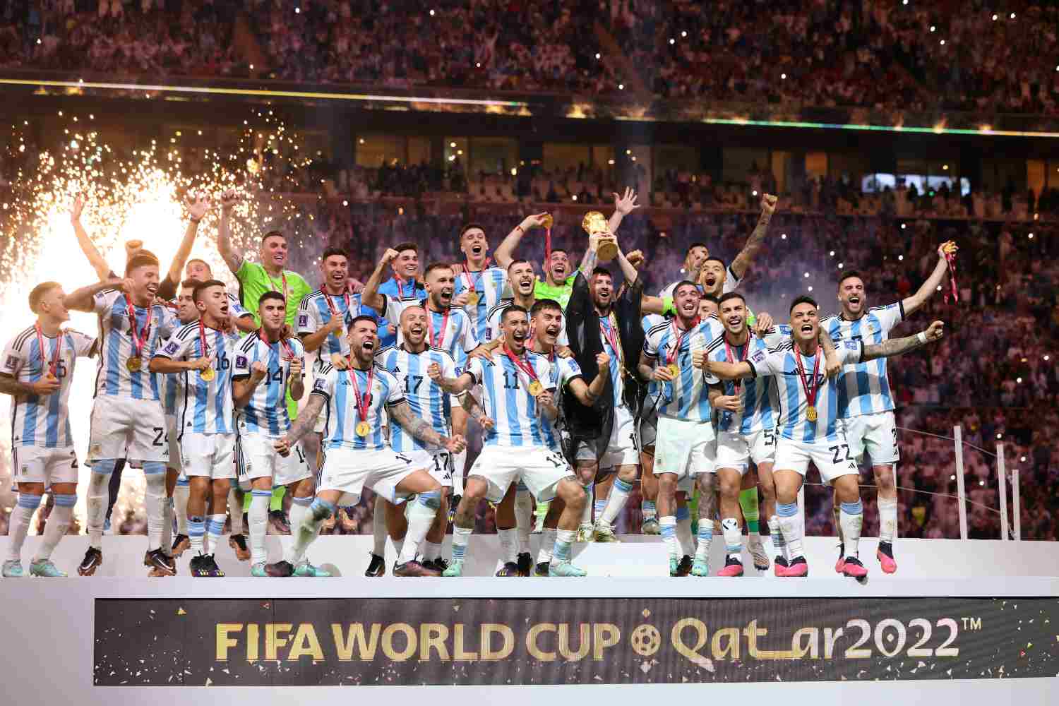 Mundial 2022. Argentina ergue a taça de campeã do mundo