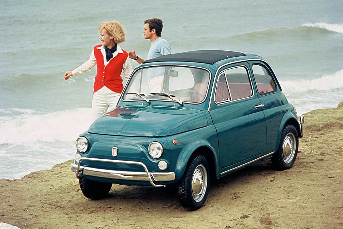 Fiat 500 volta ao Brasil em versão única e design antigo